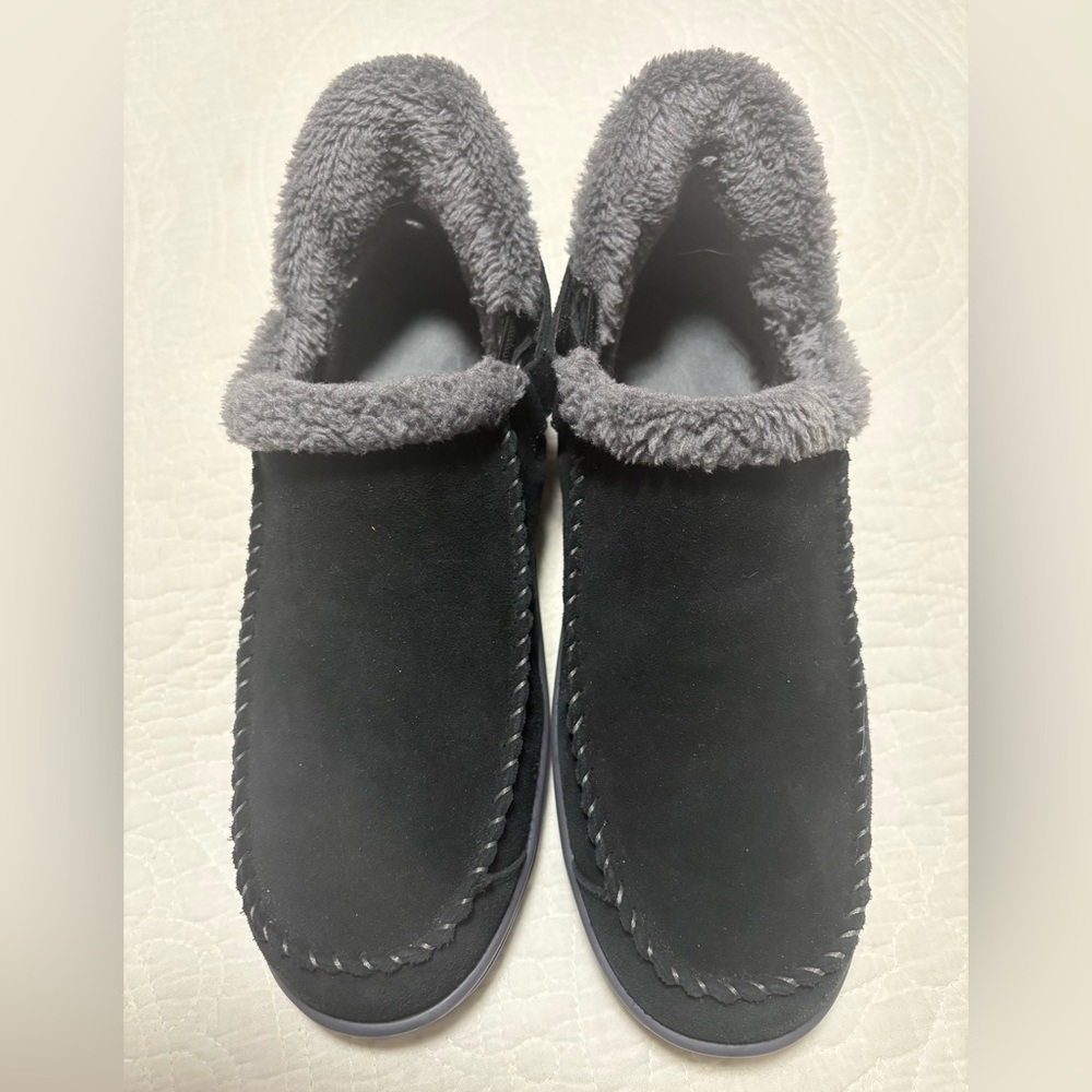 Orthofeet Black Slip-On Casual Shoes/boots Textured Grippy Soles